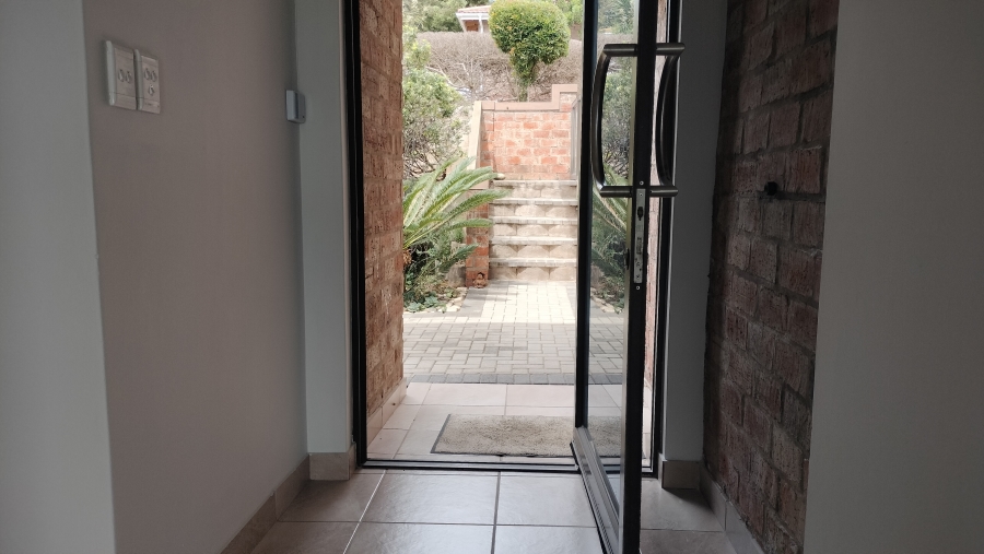 3 Bedroom Property for Sale in Fraaiuitsig Western Cape